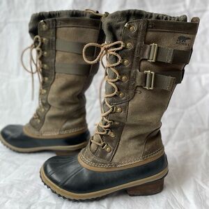 Sorel Conquest Carly Women 9 Boots Olive Leather Waterproof Tall Winter Boots